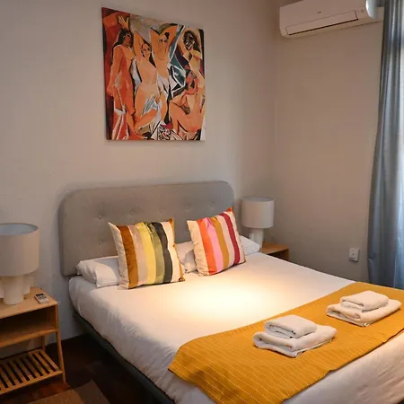 Apartment Homenfun Ramblas Barcelona