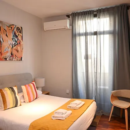 Homenfun Ramblas Apartment *