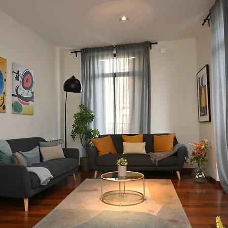 Homenfun Ramblas Apartment Barcelona