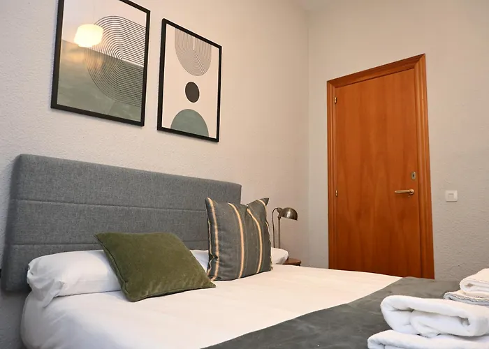 Homenfun Ramblas Apartment *