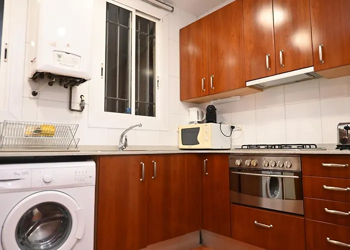 Homenfun Ramblas Apartment